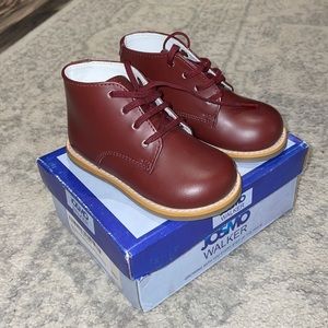 Josmo Walker baby shoes size 5.5